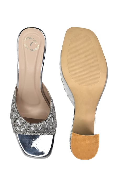 Yassio Saeba Embroidered Heels 