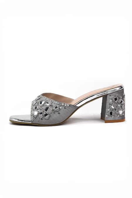 Yassio Silver Zari, Mirrors Saeba Embroidered Heels Online at Aza Fashions Yassio_Silver Zari, Mirrors Saeba Embroidered Heels _Online_at_Aza_Fashions