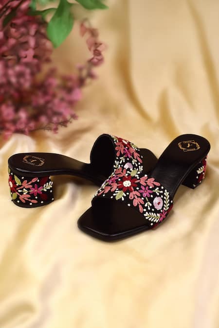 Yassio Shay Floral Embroidered Heels 