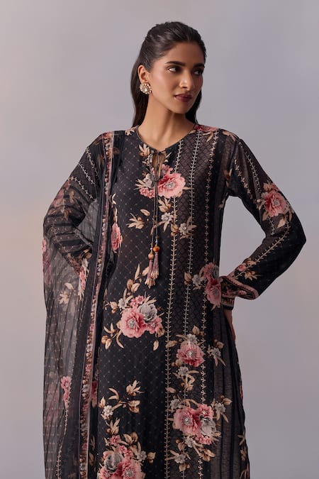Buy Kalista Black Viscose, Crepe Beads, Embroidery Round Sarah Daisy Print Kurta Pant Set Buy_Kalista_Black Viscose, Crepe Beads, Embroidery Round Sarah Daisy Print Kurta Pant Set