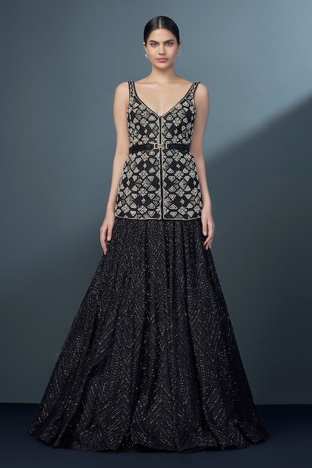 Ritika Mirchandani Vespera Geometric Embellished Kurta With Mesh Lehenga 