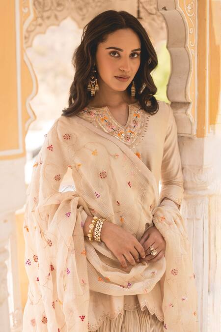 Shop_Surbhi Shah_Silver Chanderi, Cotton Embroidery Collared Floral Yoke Kurta Set _Online_at_Aza_Fashions