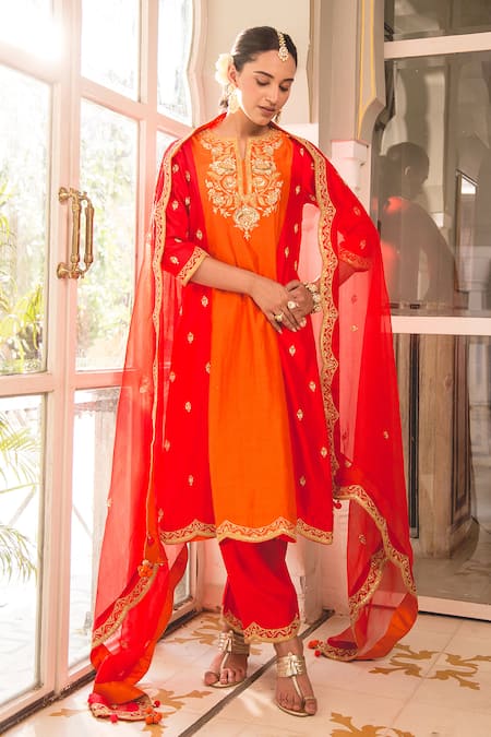 Surbhi Shah Colorblock Embroidered Kurta Set 