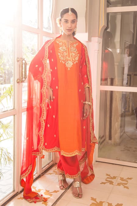 Surbhi Shah Colorblock Embroidered Kurta Set 