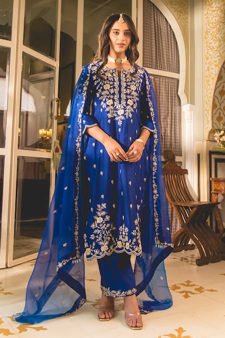 Surbhi Shah Pearl Embroidered Straight Kurta & Pant 