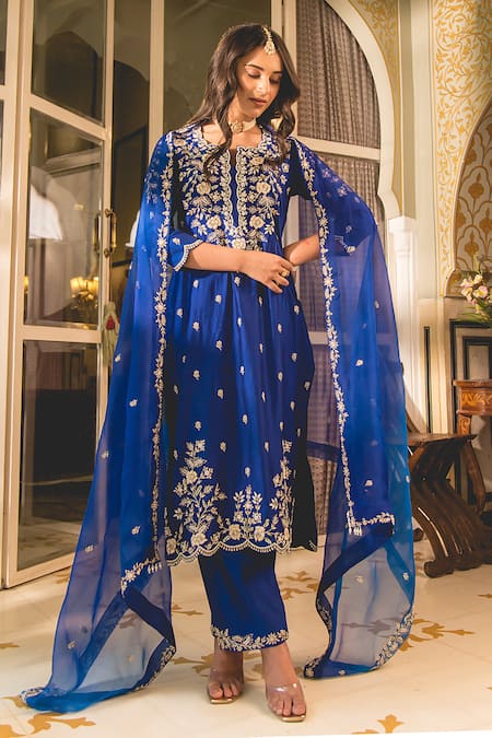 Surbhi Shah_Blue Spandex, Chiffon Pearls, Embroidery Split V-neck Straight Kurta And Pant _Online_at_Aza_Fashions