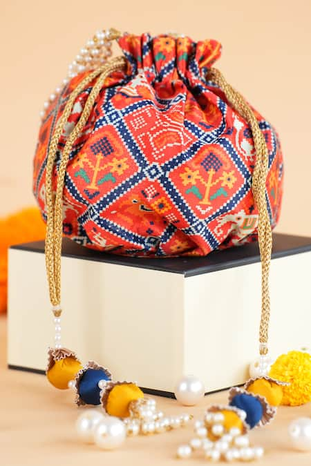 FEZA BAGS Patola Butti Pattern Matka Potli Bag 