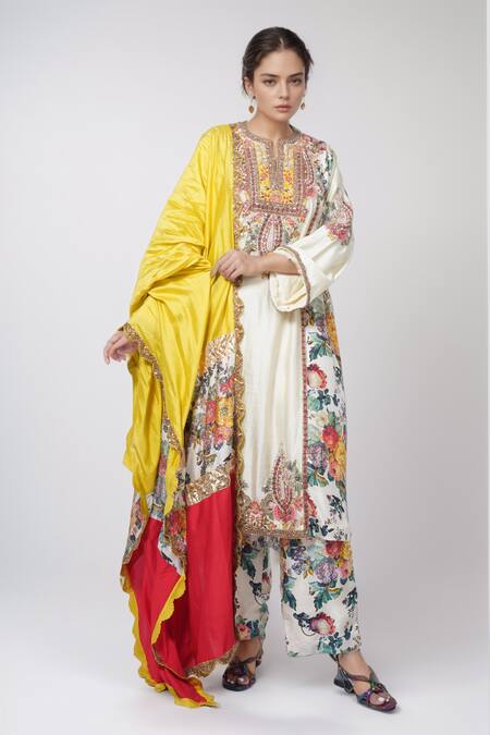 Shop Debyani + CO Ivory Cotton Embroidery Split V-neck Floral Print And Kurta Set Online at Aza Fashions Shop_Debyani + CO_Ivory Cotton Embroidery Split V-neck Floral Print And Kurta Set _Online_at_Aza_Fashions