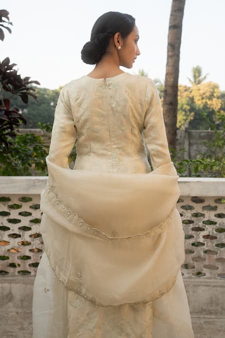 Shop Paulmi And Harsh Ivory Tissue, Jacquard, Silk Embroidery V-neck Gulshan Woven Kurta Pant Set at Aza Fashions Shop_Paulmi And Harsh_Ivory Tissue, Jacquard, Silk Embroidery V-neck Gulshan Woven Kurta Pant Set _at_Aza_Fashions