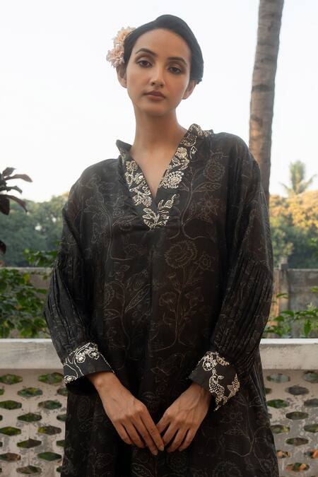 Shop_Paulmi And Harsh_Black Silk Embroidery Mandarin Collar Deer Ecstasy Print Kurta With Pant _Online_at_Aza_Fashions