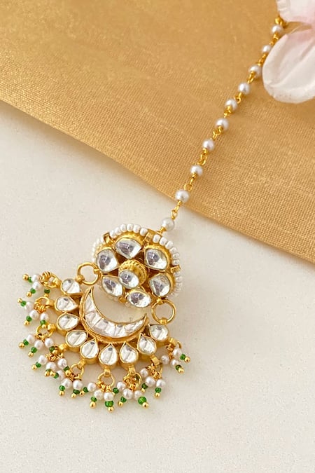 Namasya Pearl Embellished Maangtikka 