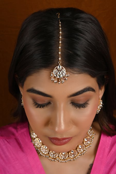 Buy_Namasya_Green Pearls, Gota Patti Half Crescent Carved Choker Set _Online_at_Aza_Fashions