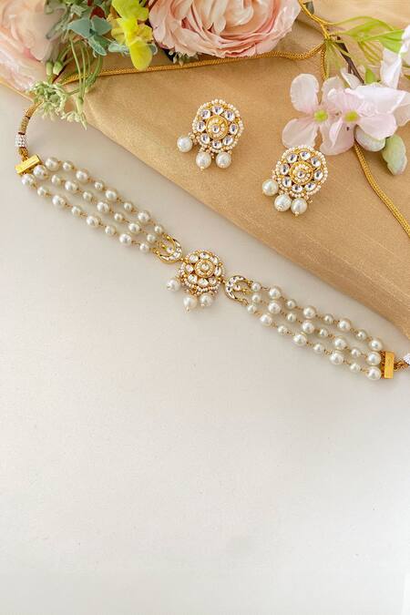 Shop_Namasya_White Pearls Floral Carved Pendant Choker Set _at_Aza_Fashions