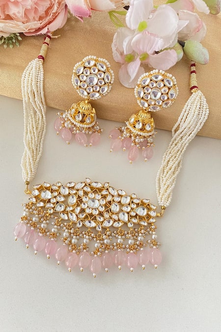 Namasya Floral Carved Cutwork Pendant Choker Set 