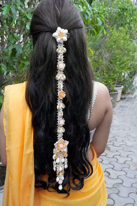 Vaidaan Vira Hand Embroidered Hair Accessory 