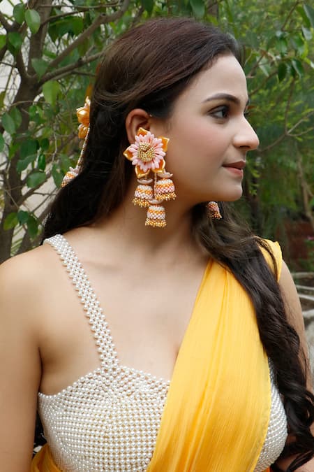 Vaidaan Gopi Floral Shaped Ear Cuffs 