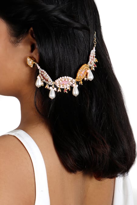 Vaidaan Induleka Pearl Embellished Ear Chain 