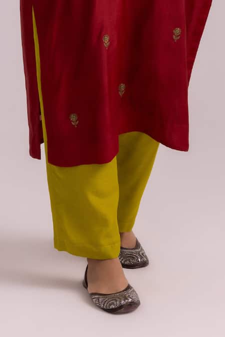 Label Shreya Sharma_Red Cotton, Silk, Organza Sequins V-neck Flower Embroidered Kurta Pant Set _Online_at_Aza_Fashions
