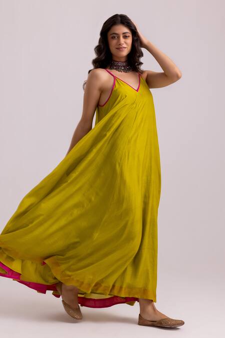 Label Shreya Sharma Green Cotton, Silk V-neck Plain Strappy Dress at Aza Fashions Label Shreya Sharma_Green Cotton, Silk V-neck Plain Strappy Dress _at_Aza_Fashions