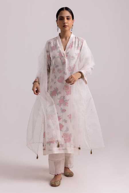 Label Shreya Sharma White Kurta And Pant Chanderi Printed Anar V-neck Underside Set 