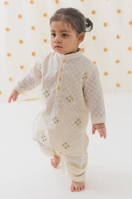 Tiber Taber Cream Cotton Zari Embroidered Kurta Set at Aza Fashions Tiber Taber_Cream Cotton Zari Embroidered Kurta Set _at_Aza_Fashions