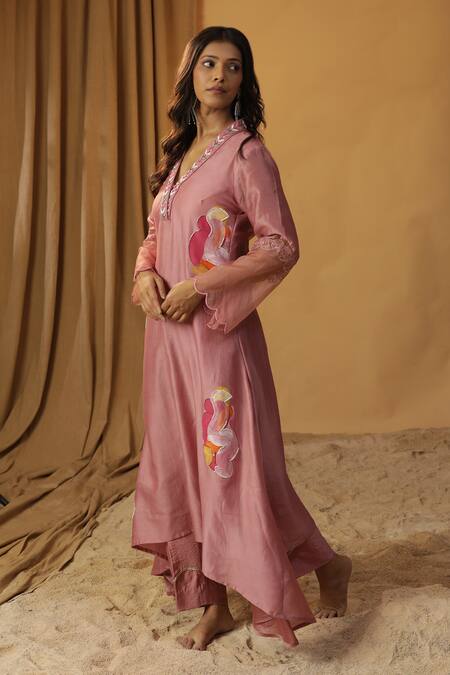 Arpita Sulakshana_Pink Chanderi Pearls, Cut Work V-neck Hand Painted A-line Kurta With Pant _at_Aza_Fashions