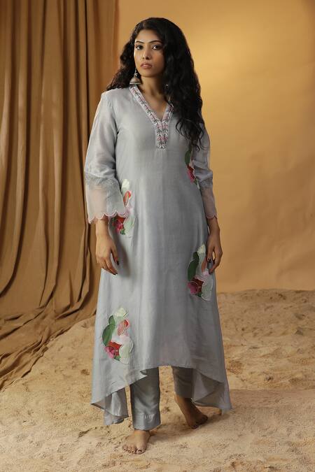 Buy_Arpita Sulakshana_Blue Chanderi Embroidery V-neck A-line Kurta With Pant _Online_at_Aza_Fashions