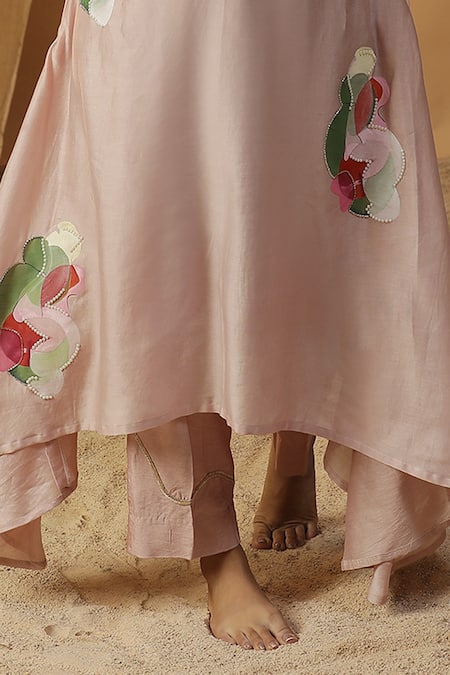 Arpita Sulakshana Pink Chanderi Pearls, Cut Work V-neck Cutdana Embroidered A-line Kurta With Pant Online at Aza Fashions Arpita Sulakshana_Pink Chanderi Pearls, Cut Work V-neck Cutdana Embroidered A-line Kurta With Pant _Online_at_Aza_Fashions
