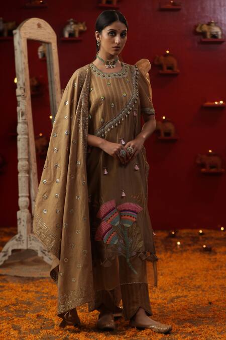 Buy_Arpita Sulakshana_Gold Chanderi Silk, Cotton Embroidery, Tassels, Floral Patchwork Kurta Set 