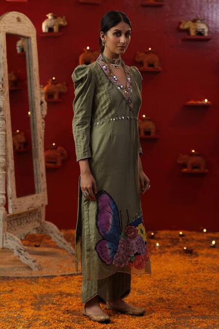 Arpita Sulakshana_Green Cotton, Chanderi Silk, Crepe Embroidery, Butterfly Hand Painted Kurta Set _Online_at_Aza_Fashions