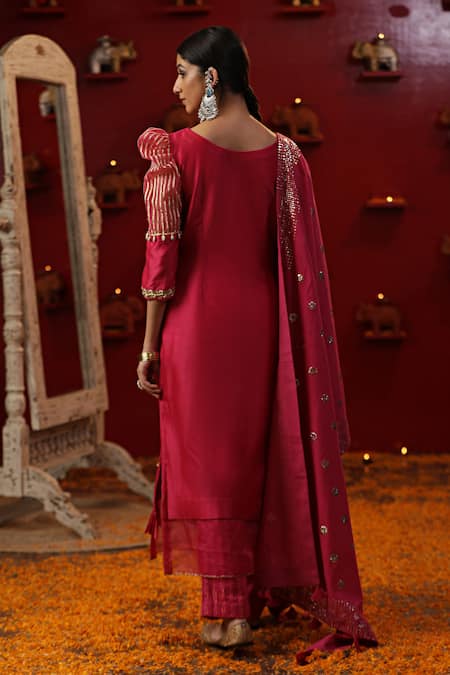 Shop_Arpita Sulakshana_Pink Cotton, Chanderi Silk, Crepe Tassels Boat Neck Palkhi Embroidered Kurta Set _at_Aza_Fashions