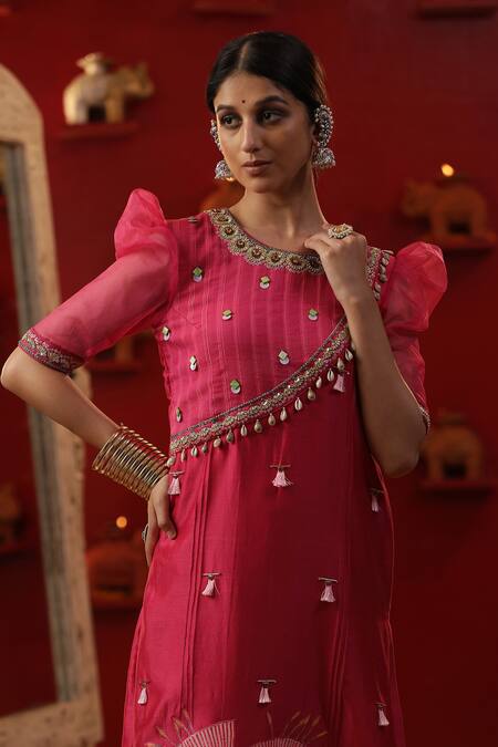Arpita Sulakshana Pink Cotton, Chanderi Silk Tassels, Embroidery, Cut Bell Hand Painted Kurta Set Online at Aza Fashions Arpita Sulakshana_Pink Cotton, Chanderi Silk Tassels, Embroidery, Cut Bell Hand Painted Kurta Set _Online_at_Aza_Fashions