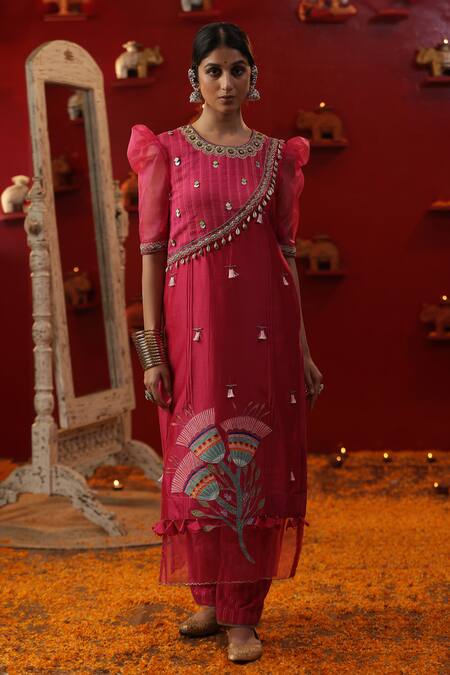 Shop Arpita Sulakshana Pink Cotton, Chanderi Silk Tassels, Embroidery, Cut Bell Hand Painted Kurta Set Online at Aza Fashions Shop_Arpita Sulakshana_Pink Cotton, Chanderi Silk Tassels, Embroidery, Cut Bell Hand Painted Kurta Set _Online_at_Aza_Fashions
