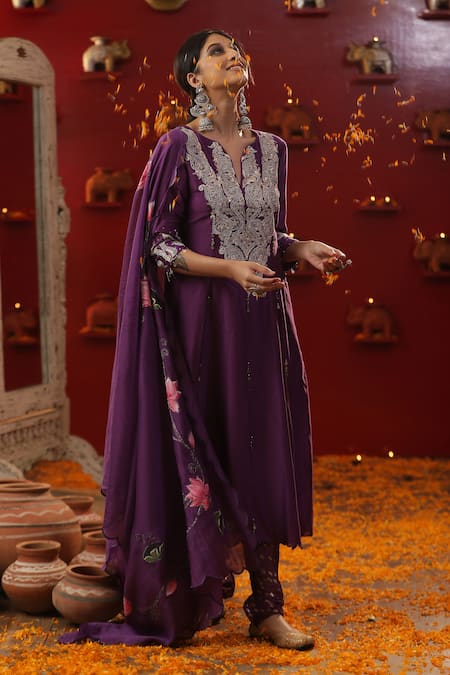 arpita sulakshana Zardozi Embroidered Kurta Set 