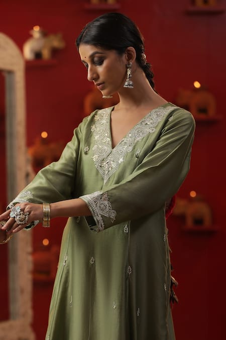 Buy_Arpita Sulakshana_Green Cotton, Chanderi Silk, Crepe Embroidery, Sequins, Dori Neckline Kurta Set 