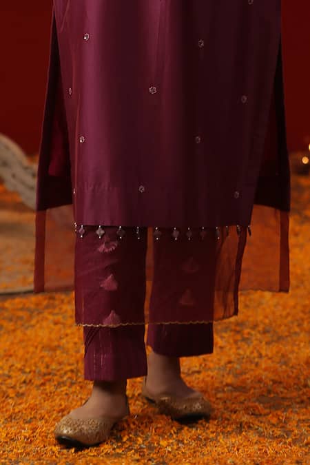 Arpita Sulakshana Wine Cotton, Chanderi Silk, Crepe Zari, Bird Hand Painted Kurta And Pant Set Online at Aza Fashions Arpita Sulakshana_Wine Cotton, Chanderi Silk, Crepe Zari, Bird Hand Painted Kurta And Pant Set _Online_at_Aza_Fashions