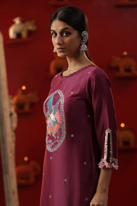 Arpita Sulakshana_Wine Cotton, Chanderi Silk, Crepe Zari, Bird Hand Painted Kurta And Pant Set _at_Aza_Fashions
