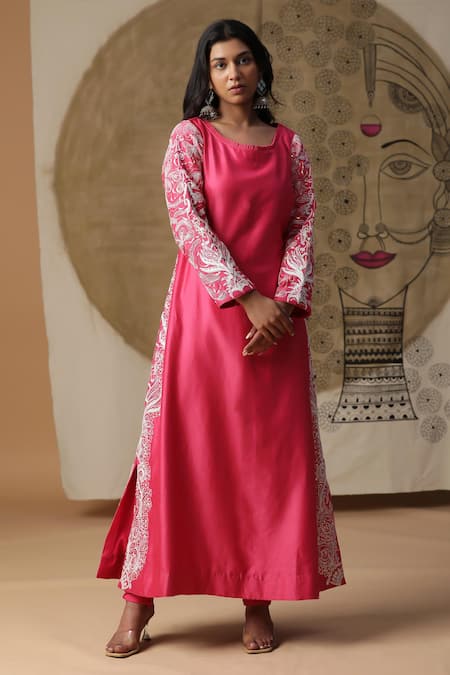 Arpita Sulakshana_Red Chanderi Silk, Crepe Sequins Scoop Neck Dori Embroidered Long Kurta Pant Set _Online_at_Aza_Fashions
