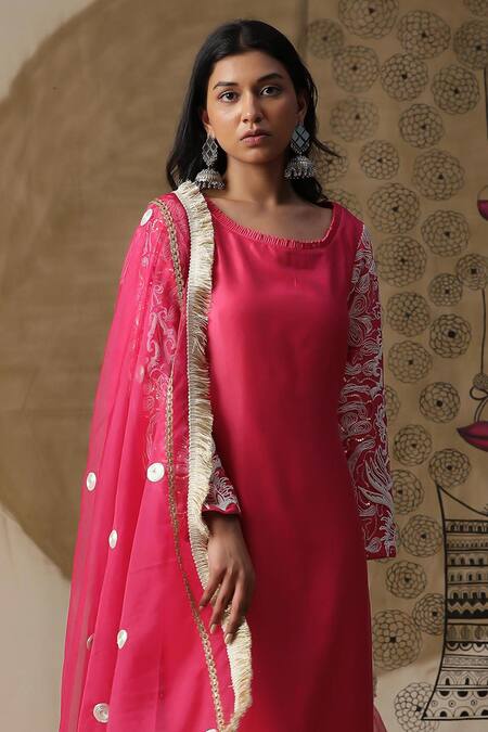 Shop Arpita Sulakshana Red Chanderi Silk, Crepe Sequins Scoop Neck Dori Embroidered Long Kurta Pant Set Online at Aza Fashions Shop_Arpita Sulakshana_Red Chanderi Silk, Crepe Sequins Scoop Neck Dori Embroidered Long Kurta Pant Set _Online_at_Aza_Fashions