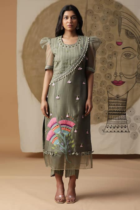 arpita sulakshana Green Chanderi Silk Hand Embroidered Cori Shells Flower Painted Kurta Pant Set 