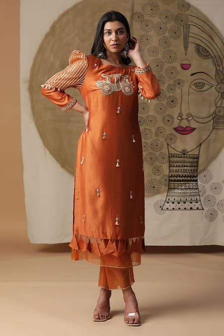 arpita sulakshana Sequins Hand Embroidered Kurta Pant Set 