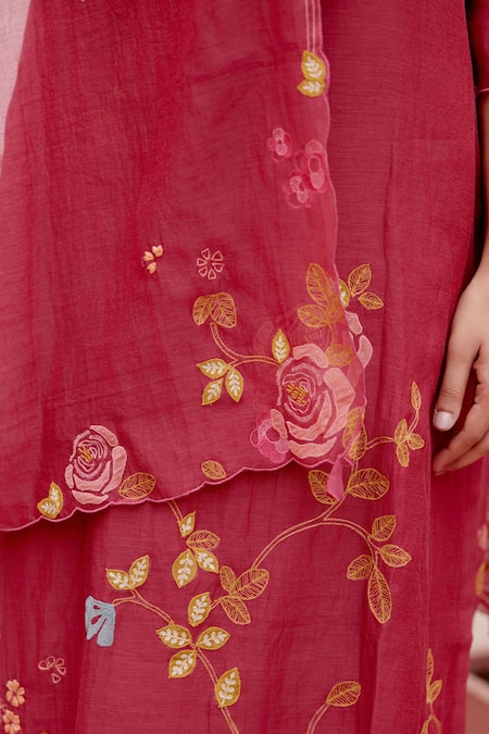 Vaayu Red Cotton, Muslin Embroidery Round Neck Floral Applique Kurta Set at Aza Fashions Vaayu_Red Cotton, Muslin Embroidery Round Neck Floral Applique Kurta Set _at_Aza_Fashions