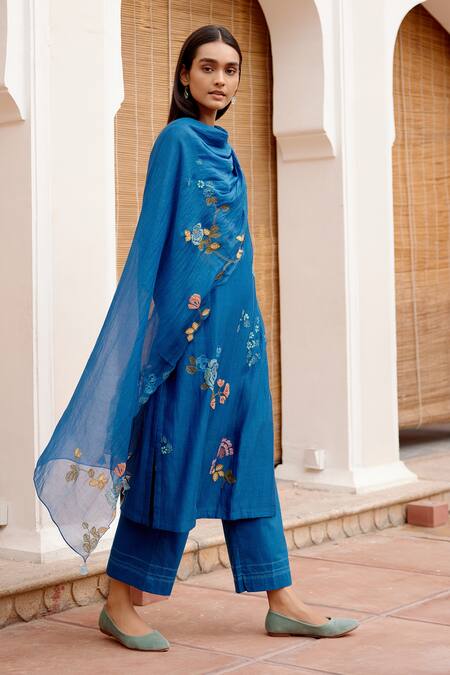 Vaayu Blue Cotton, Muslin Embroidery Round Neck Floral Kurta Set at Aza Fashions Vaayu_Blue Cotton, Muslin Embroidery Round Neck Floral Kurta Set _at_Aza_Fashions