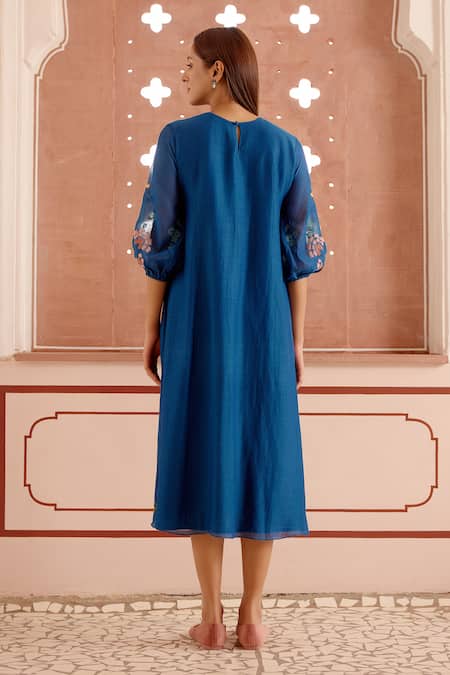 Shop Vaayu Blue Cotton Muslin Embroidery Thread Applique Round Floral Dress at Aza Fashions Shop_Vaayu_Blue Cotton Muslin Embroidery Thread Applique Round Floral Dress_at_Aza_Fashions
