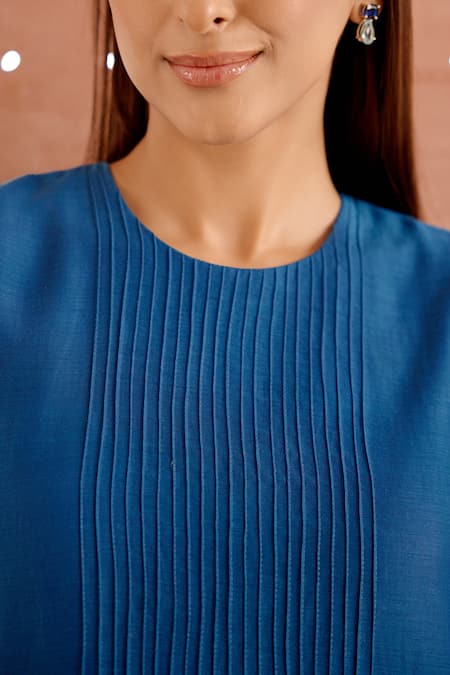 Vaayu Blue Cotton Muslin Embroidery Thread Applique Round Floral Dress at Aza Fashions Vaayu_Blue Cotton Muslin Embroidery Thread Applique Round Floral Dress_at_Aza_Fashions