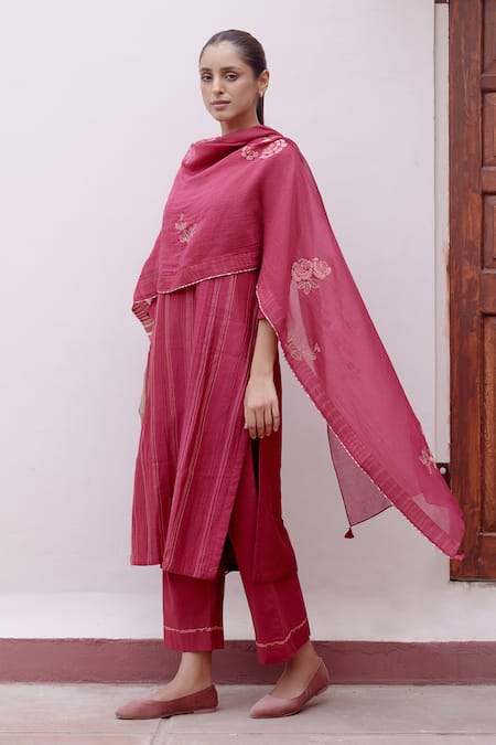Shop Vaayu Red Cotton, Muslin Embroidery Round Neck Stitchline Kurta Set Online at Aza Fashions Shop_Vaayu_Red Cotton, Muslin Embroidery Round Neck Stitchline Kurta Set _Online_at_Aza_Fashions
