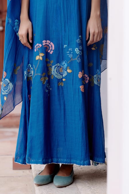 Shop_Vaayu_Blue Cotton, Muslin Embroidery V-neck Floral Applique Anarkali With Dupatta_Online_at_Aza_Fashions