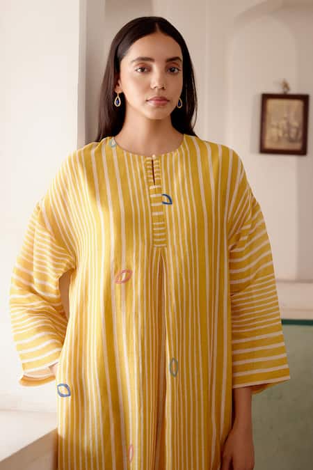 Vaayu Yellow Cotton, Muslin Round Neck Linear Print Kurta And Pant Set at Aza Fashions Vaayu_Yellow Cotton, Muslin Round Neck Linear Print Kurta And Pant Set_at_Aza_Fashions