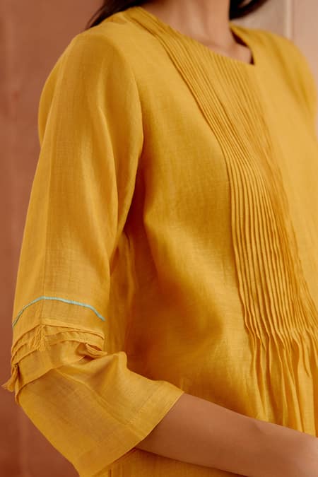 Vaayu Yellow Cotton, Muslin Embroidery Round Neck Pintuck Kurta And Pant Set at Aza Fashions Vaayu_Yellow Cotton, Muslin Embroidery Round Neck Pintuck Kurta And Pant Set _at_Aza_Fashions