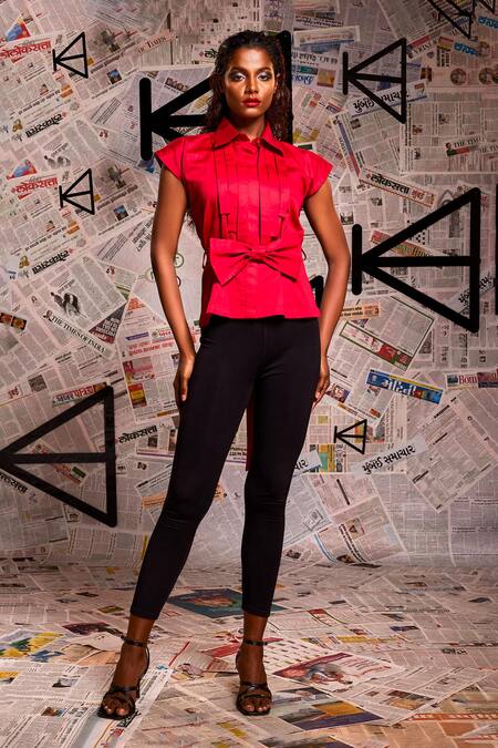 Echke_Maroon Lycra Cotton Plain Collar Pleated Shirt _at_Aza_Fashions